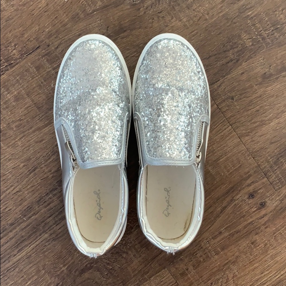 Qupid Step-In Sneakers